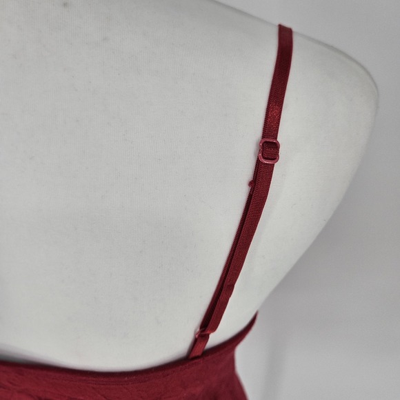 Maurices Womens Burgundy Red Lace Trim Crinkle Camisole Top Size M K0615 - Picture 5 of 8